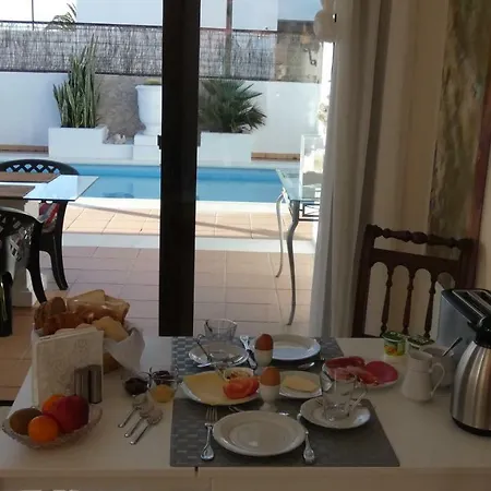 ベッド・アンド・ブレックファスト Las Buganvillas 65 プラヤ・ブランカ