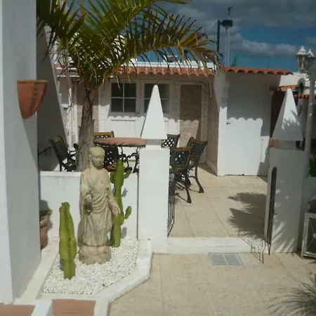 Las Buganvillas 65 Couette-café