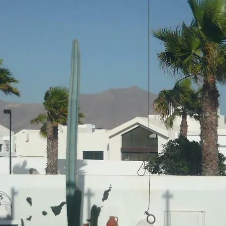 Oda ve Kahvaltı Las Buganvillas 65 Playa Blanca