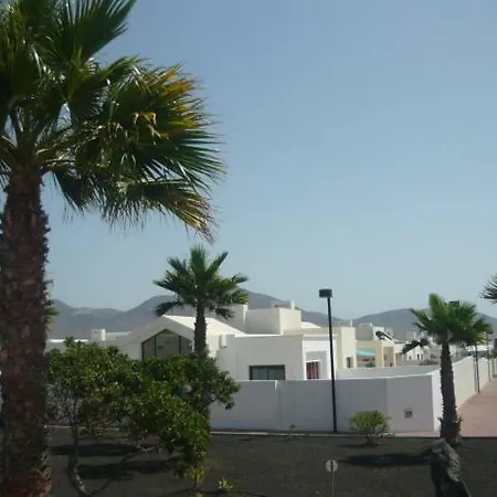 Oda ve Kahvaltı Las Buganvillas 65 *